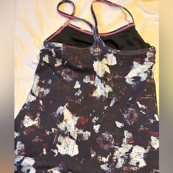 Lulu Lemon tank - Picture 4 of 4